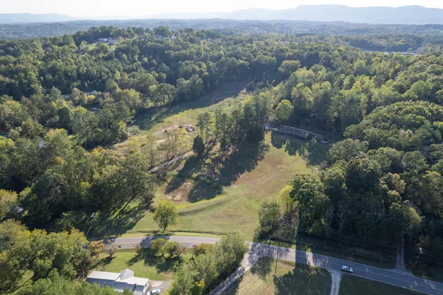 $789,900 | 1208 Johnson Road, Chickamauga, GA 30707