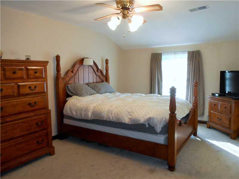 629 Game Farm Road New Castle, PA 16101 - Photo 17 of 23 Master Bedroom.