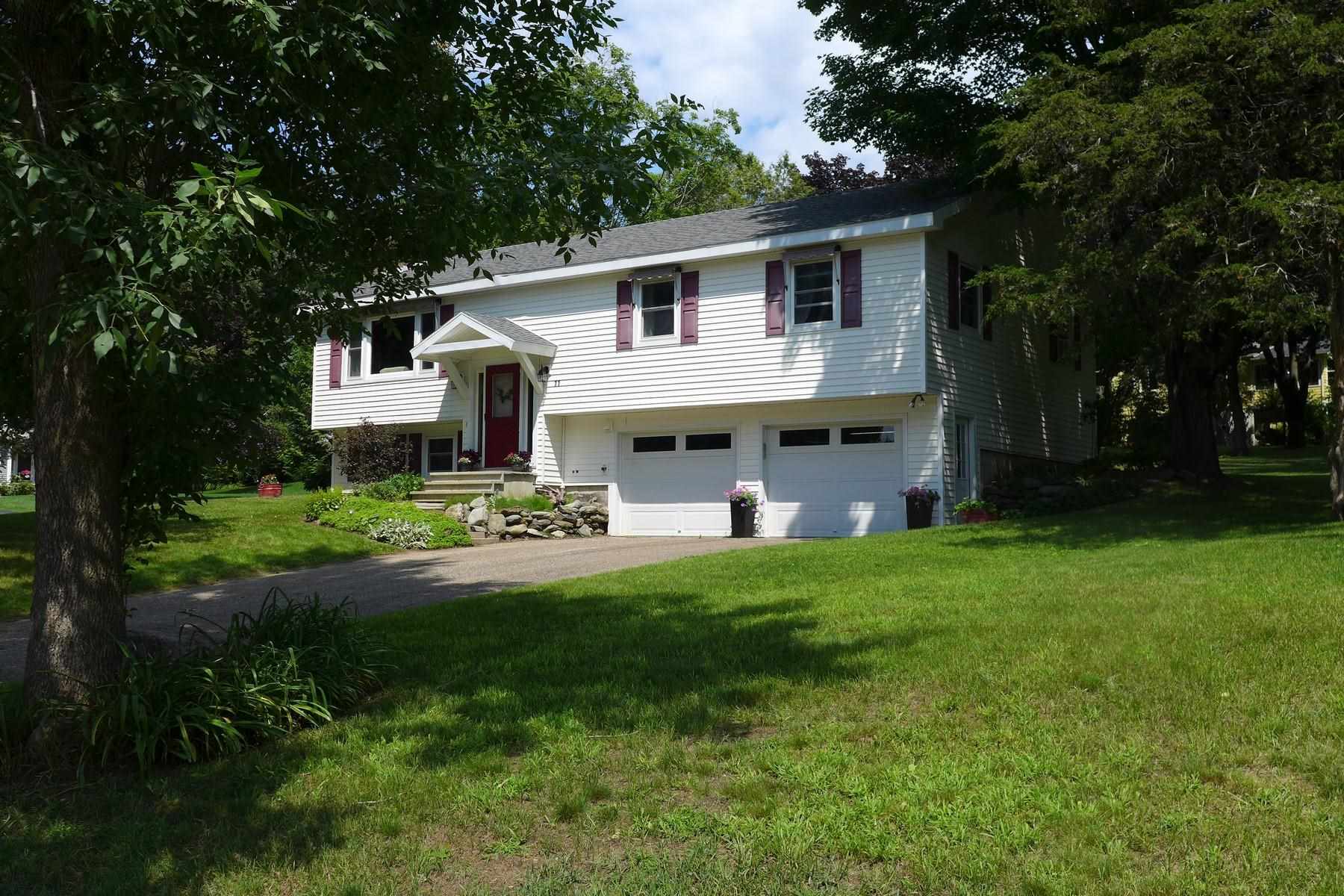 11 Oak Hill Road Shelburne, VT 05482 - Photo 2 of 29 Gallery Image 2