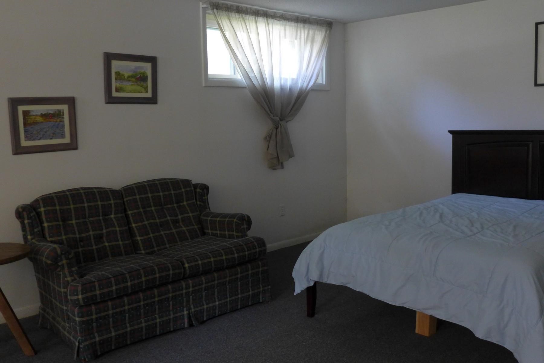 11 Oak Hill Road Shelburne, VT 05482 - Photo 19 of 29 Gallery Image 19