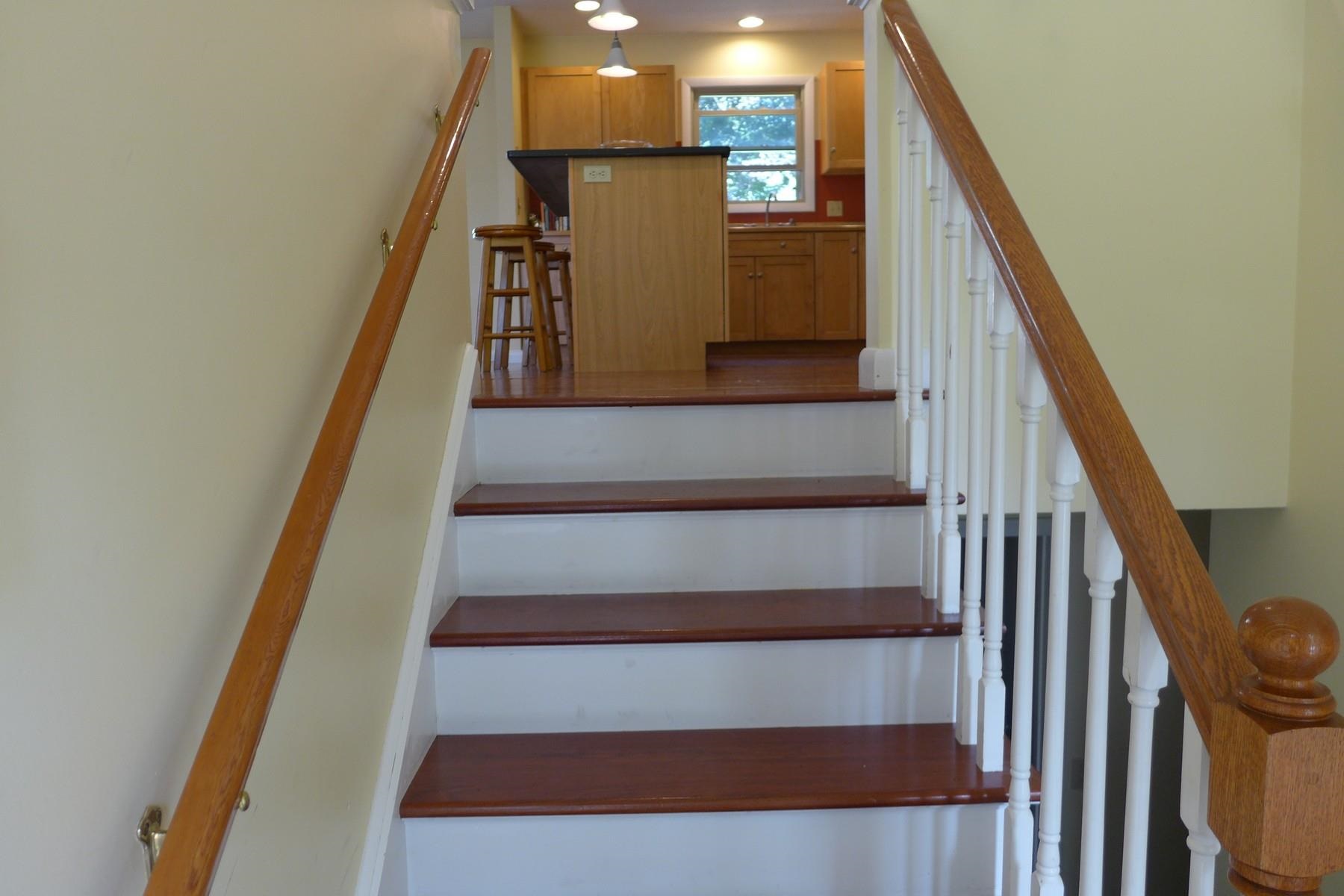 11 Oak Hill Road Shelburne, VT 05482 - Photo 20 of 29 Gallery Image 20