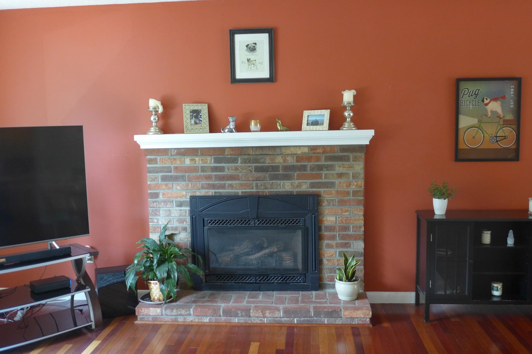 11 Oak Hill Road Shelburne, VT 05482 - Photo 4 of 29 Gallery Image 4