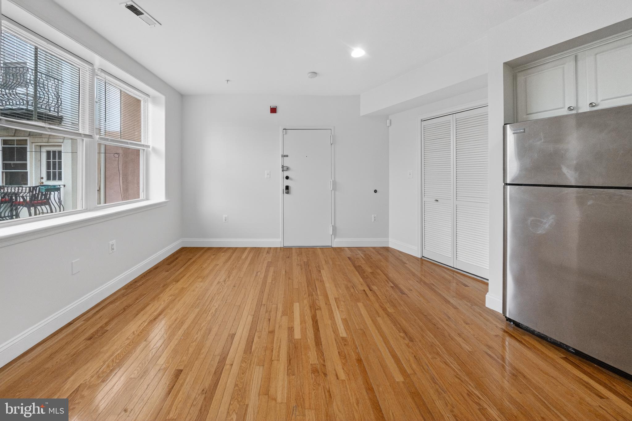 1629 L Street Northeast, Unit 202 Washington, DC 20002 - Photo 4 of 29