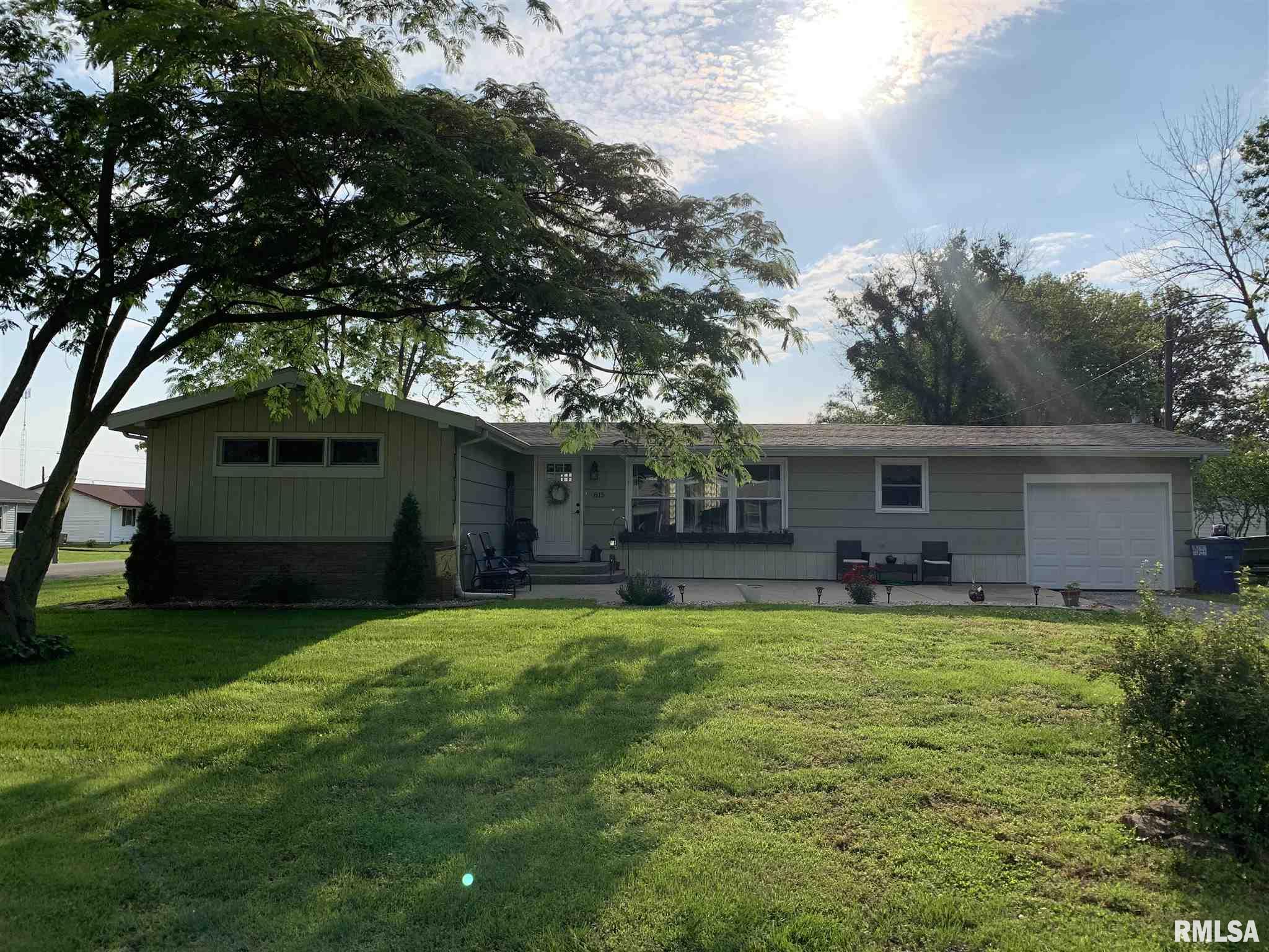 815 Ritter Street Pinckneyville, IL 62274 - Photo 1 of 19 Gallery Image 1
