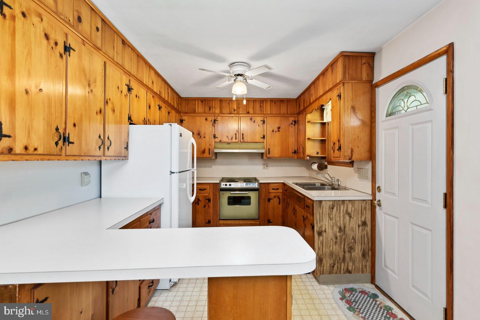 1484 York Road Carlisle, PA 17015 - Photo 10 of 38 Gallery Image 10