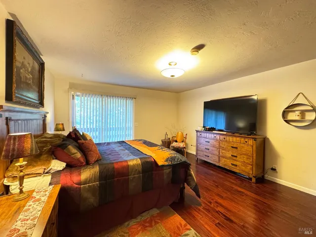 $899,000 | 8411 Highway 175, Hopland, CA 95449