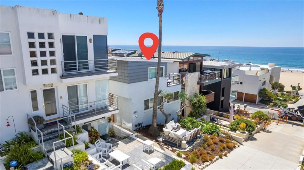 124 2nd Street Manhattan Beach, CA 90266 - Photo 2 of 11