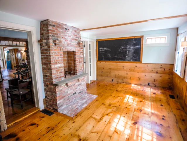 a view of an entryway of house