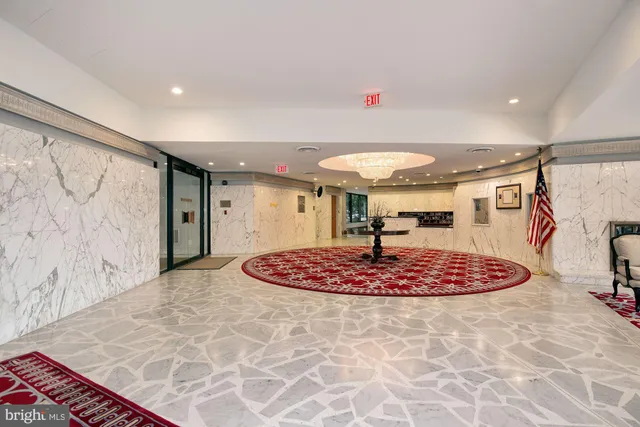 $5,000 | 1101 South Arlington Ridge Road, Unit 902, Arlington, VA 22202