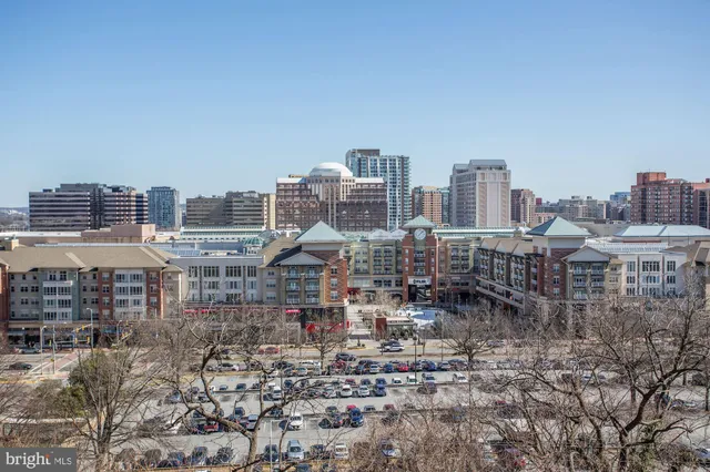 $5,000 | 1101 South Arlington Ridge Road, Unit 902, Arlington, VA 22202