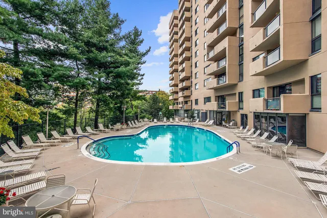 $5,000 | 1101 South Arlington Ridge Road, Unit 902, Arlington, VA 22202