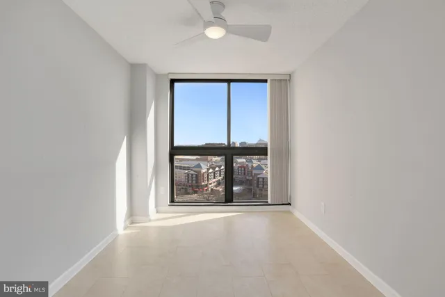 $5,000 | 1101 South Arlington Ridge Road, Unit 902, Arlington, VA 22202