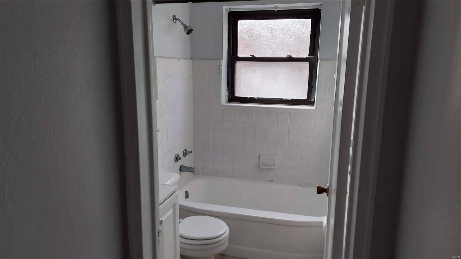 1062 Groby Road St. Louis, MO 63130 - Photo 11 of 33 Gallery Image 11