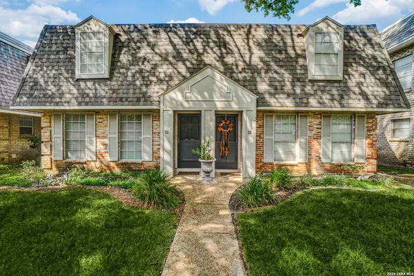 $235,000 | 122 East Terra Alta Drive, Unit 21, San Antonio, TX 78209