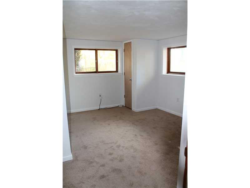 695 Deerfield Road Washington, PA 15301 - Photo 17 of 25 Bedroom.