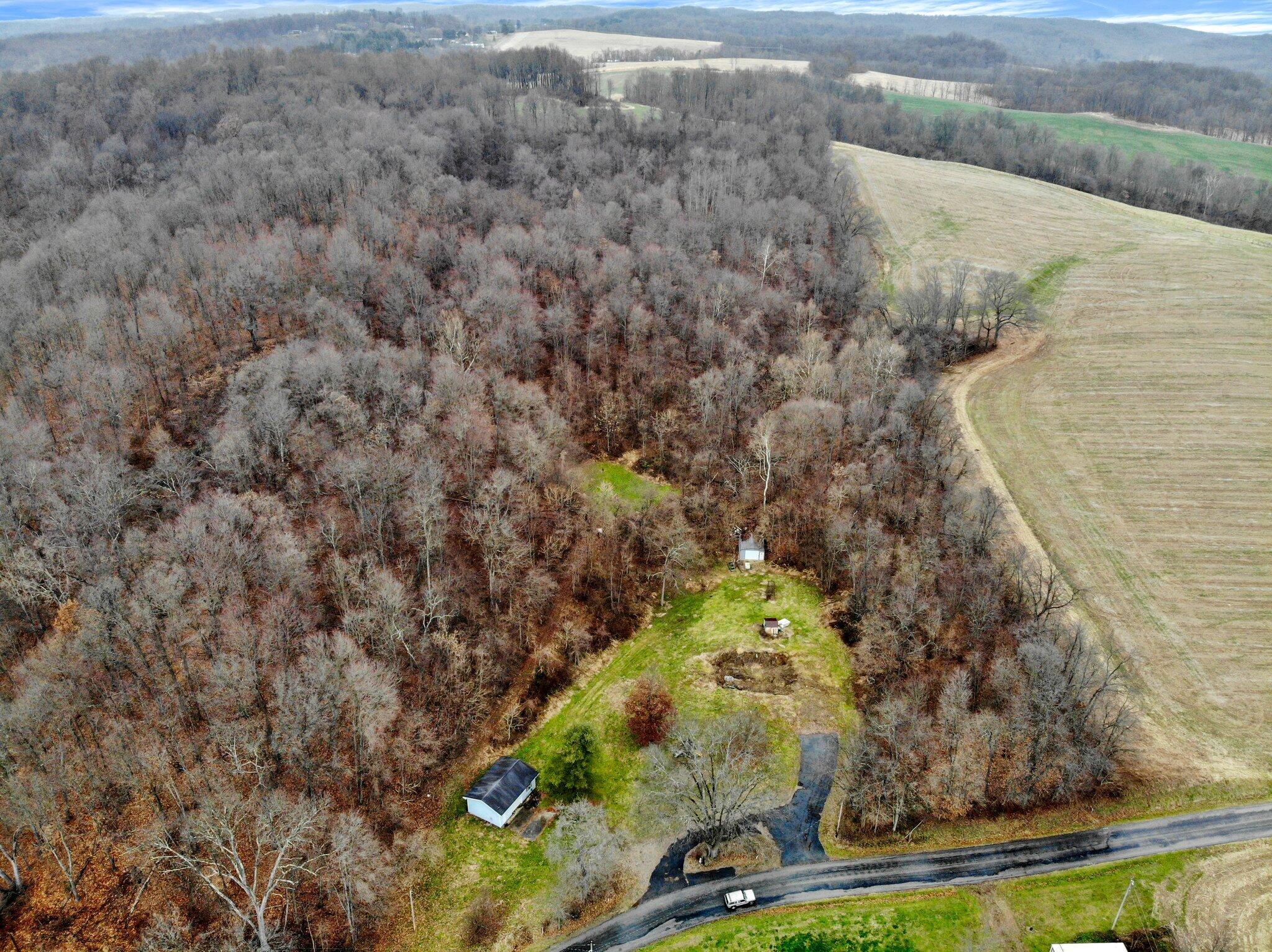 7271 Crooks Road Southwest Lancaster, OH 43130 - Photo 9 of 19 9-web-or-mls-7271-crooks-rd-sw