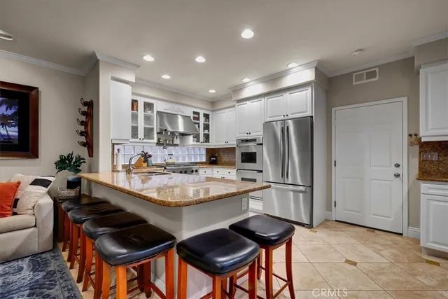 $2,259,000 | 622 22nd Street, Huntington Beach, CA 92648