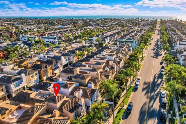 $2,259,000 | 622 22nd Street, Huntington Beach, CA 92648