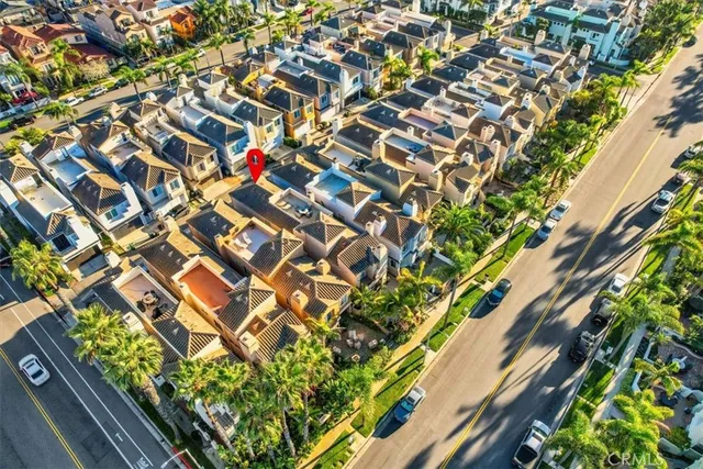 $2,259,000 | 622 22nd Street, Huntington Beach, CA 92648