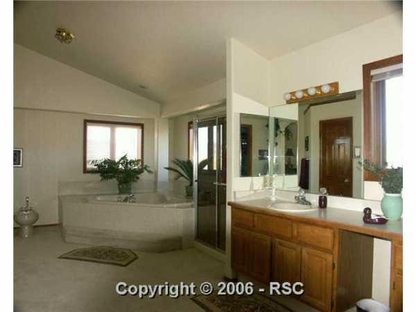 355 Struthers Loop Colorado Springs, CO 80921 - Photo 5 of 8 Gallery Image 5