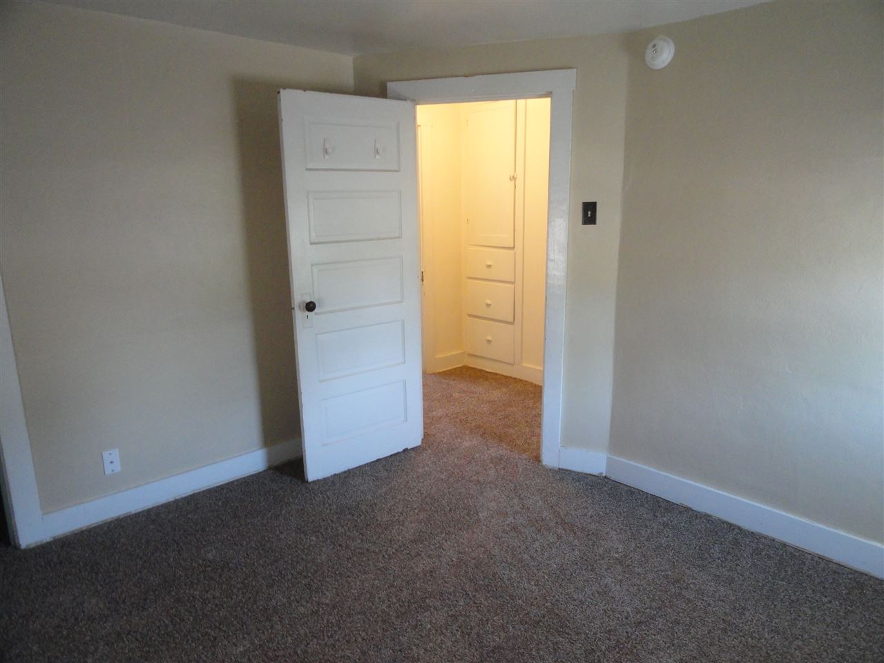 704 High Street Decatur, IN 46733 - Photo 13 of 19