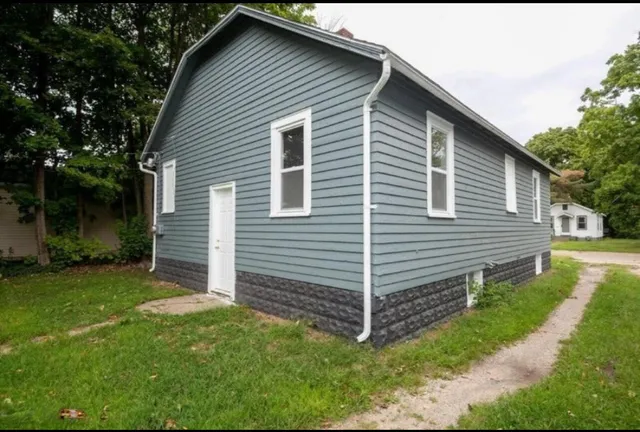 $65,000 | 710 Buss Avenue, Benton Harbor, MI 49022