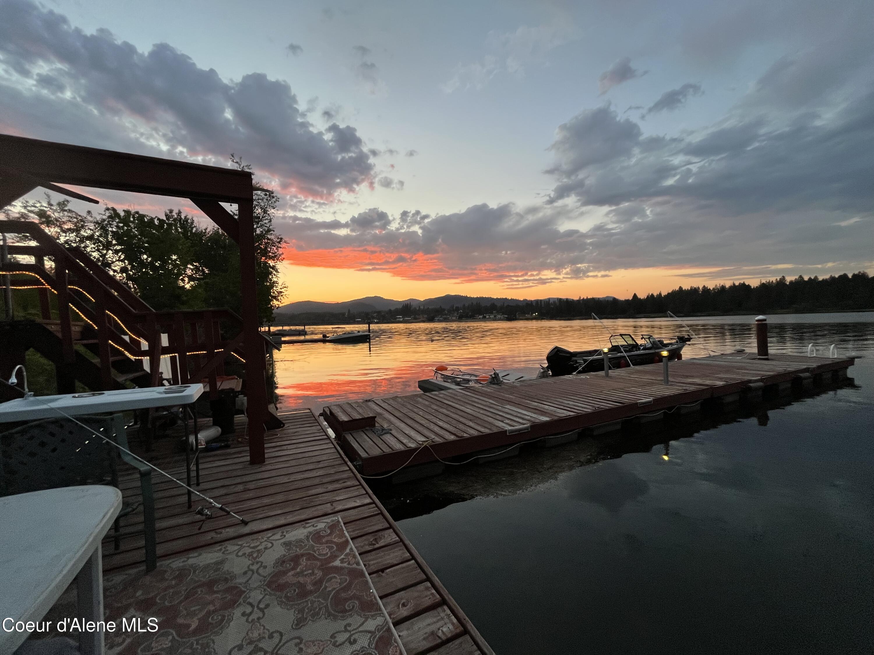 17768 Dufort Road Priest River, ID 83856 - Photo 49 of 53 sunset dock 1