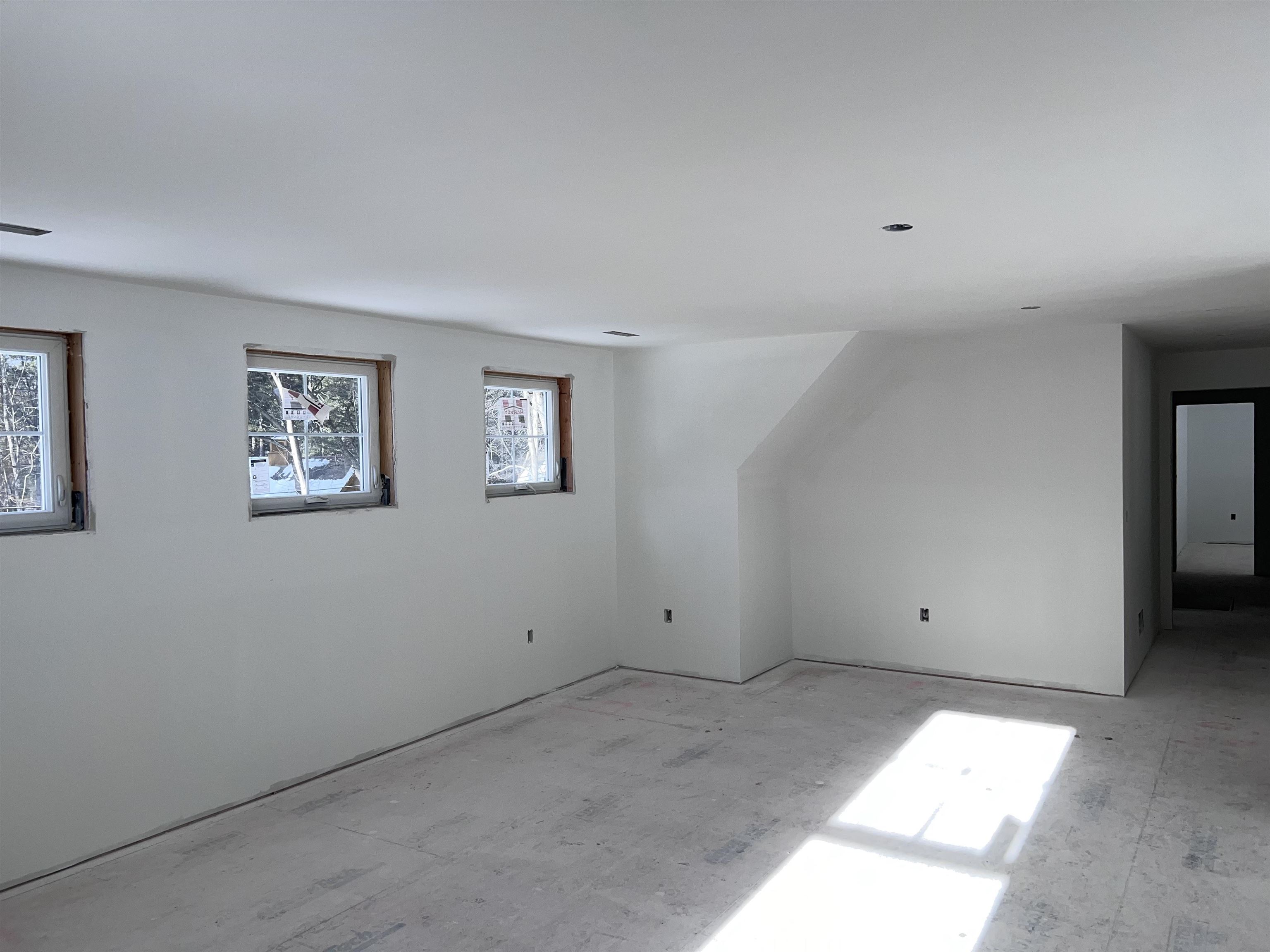 105 Seaverns Bridge Road Merrimack, NH 03054 - Photo 24 of 53