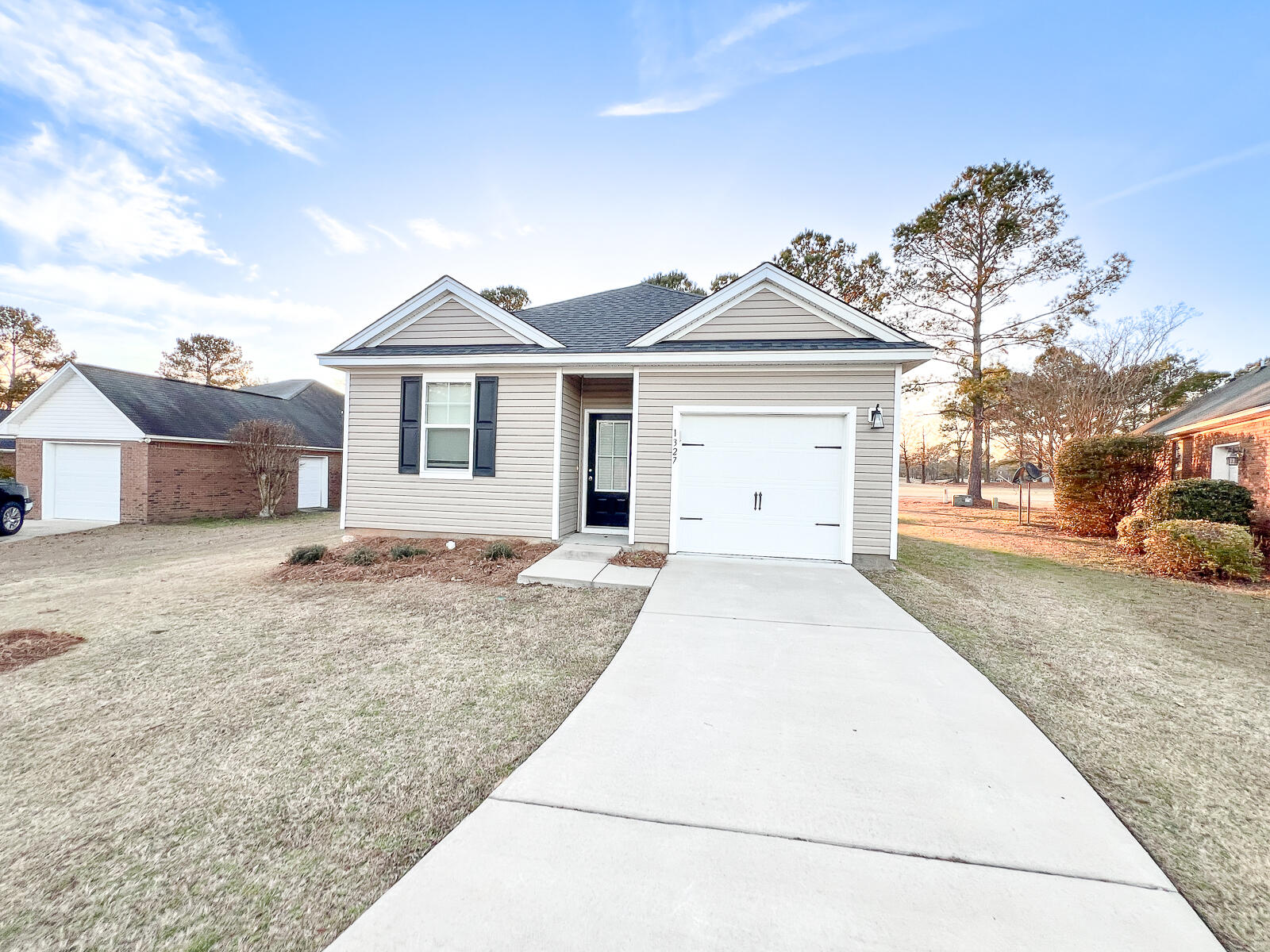 1327 Warrens Way Manning, SC 29102 - Photo 1 of 13 Front (2)