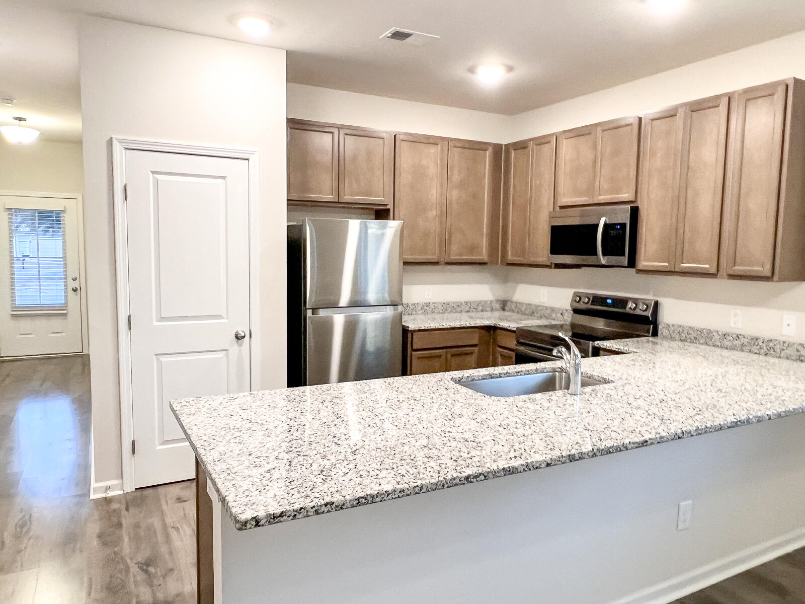 1327 Warrens Way Manning, SC 29102 - Photo 3 of 13 Kitchen