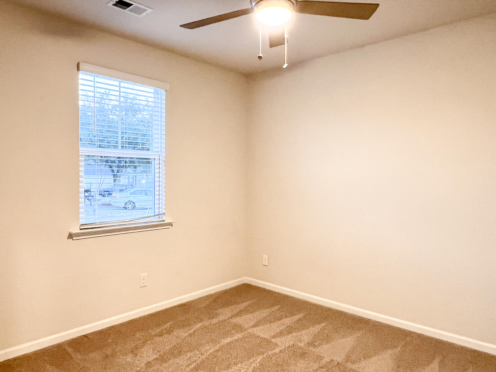 1327 Warrens Way Manning, SC 29102 - Photo 6 of 13 Primary Bedroom