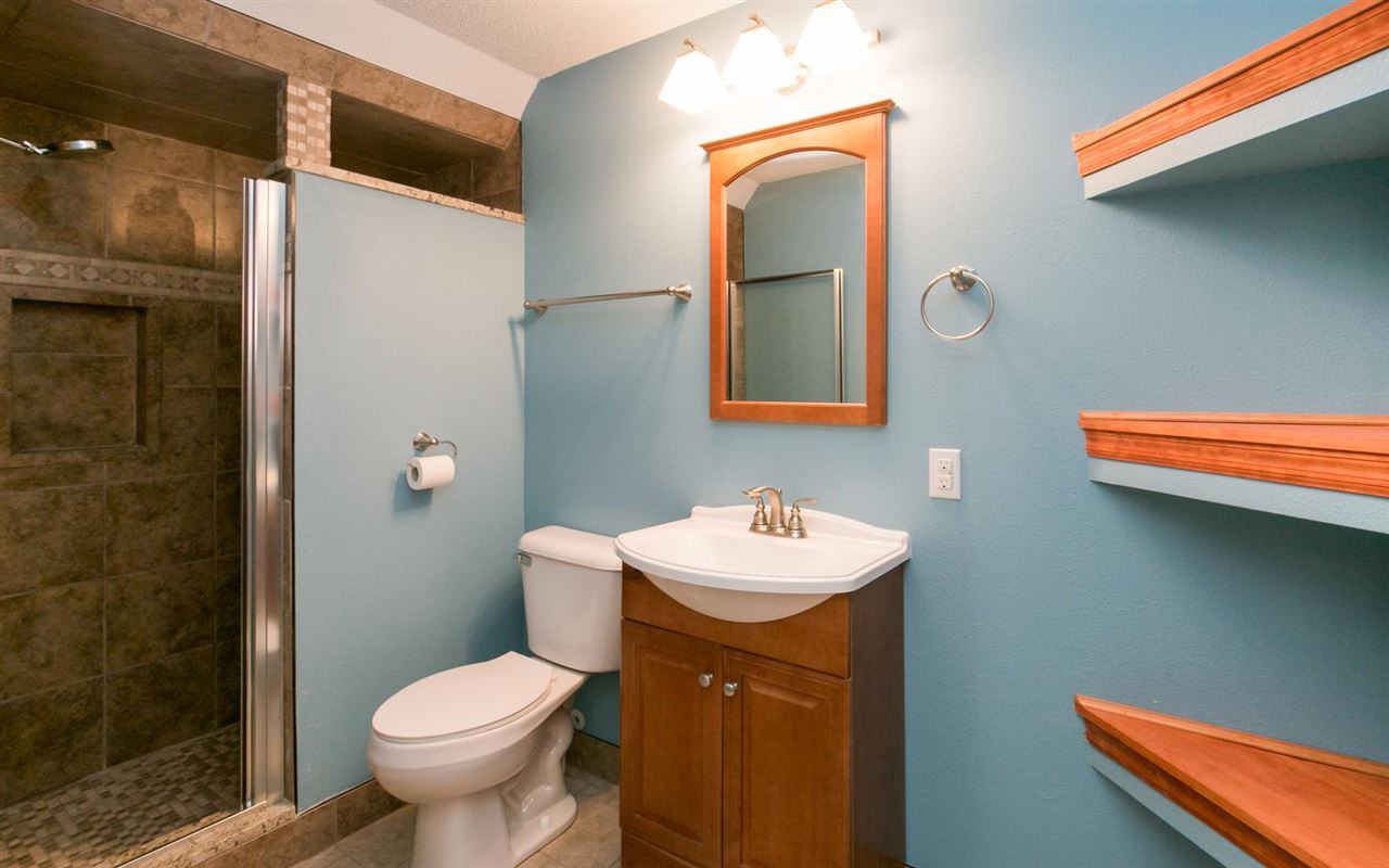 2610 Ridgeview Way Marion, IA 52302 - Photo 8 of 10 Gallery Image 8