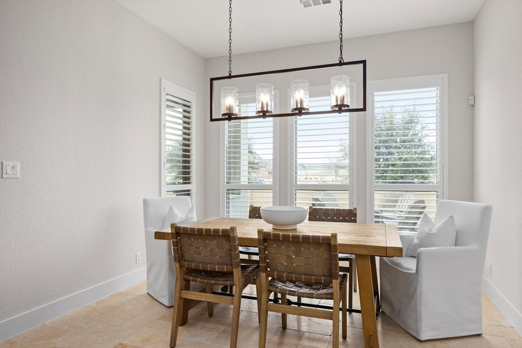 2040 Toscano Way Kerrville, TX 78028 - Photo 6 of 28