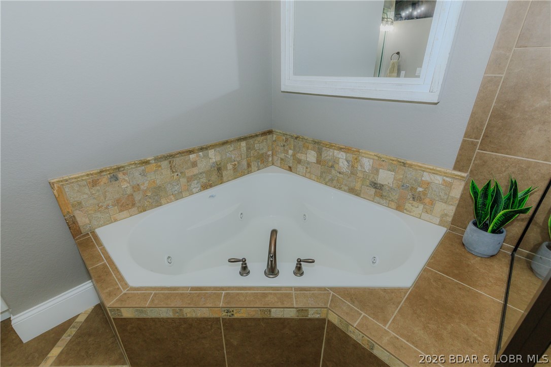 1184 Jeffries Road, Unit 114 Osage Beach, MO 65065 - Photo 22 of 40
