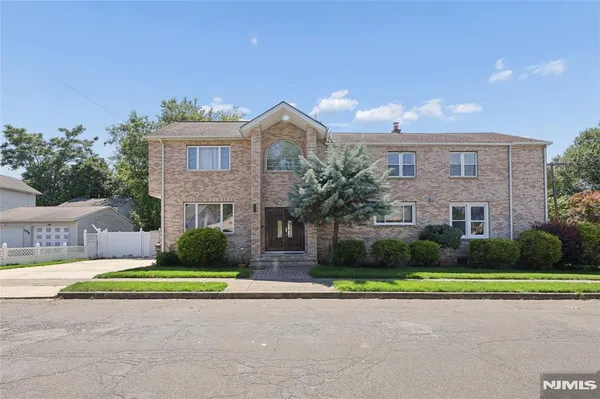 $999,500 | 4-16 Bellair Avenue, Fair Lawn, NJ 07410