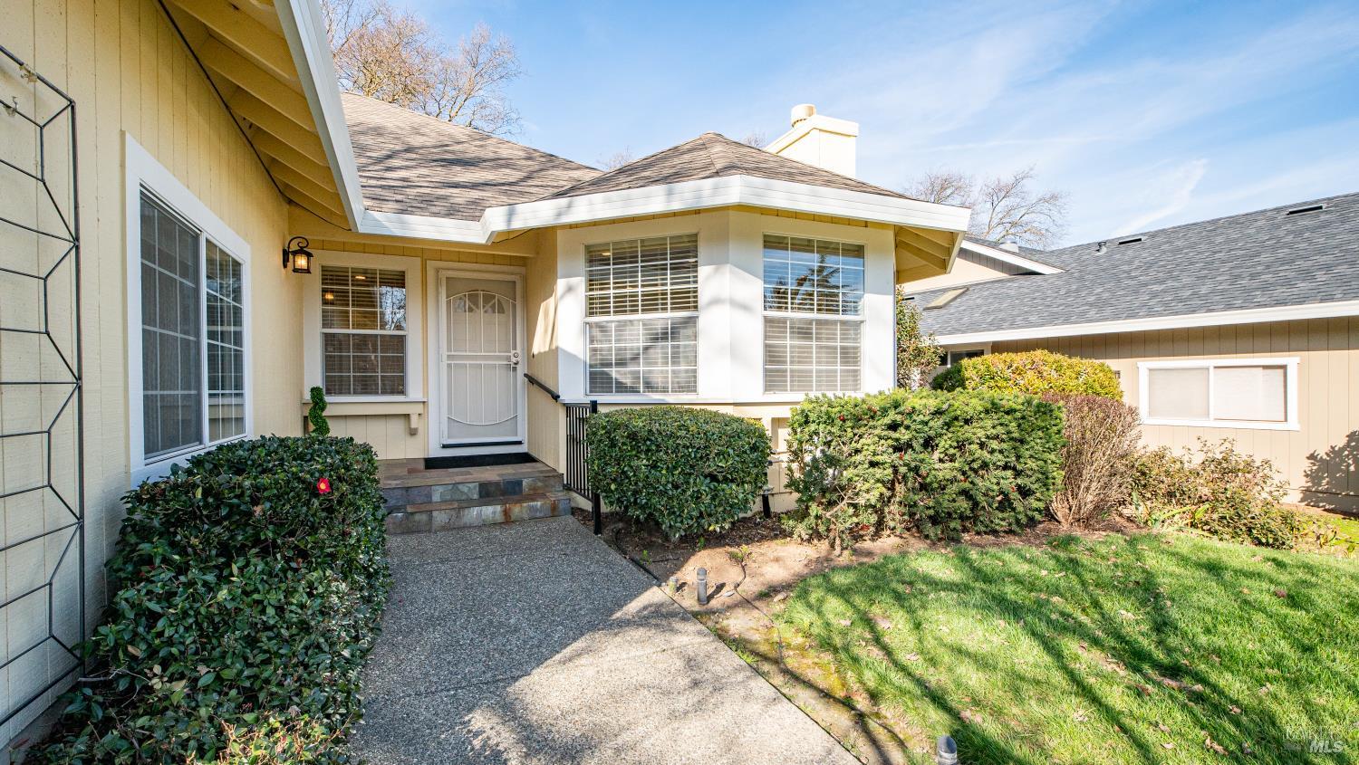 8151 Oakmont Drive Santa Rosa, CA 95409 - Photo 5 of 67