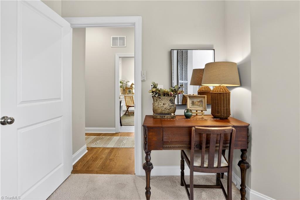 5585 Salem View Road Pfafftown, NC 27040 - Photo 25 of 41 Desk Area Ensuite, Additional 50 sq.ft