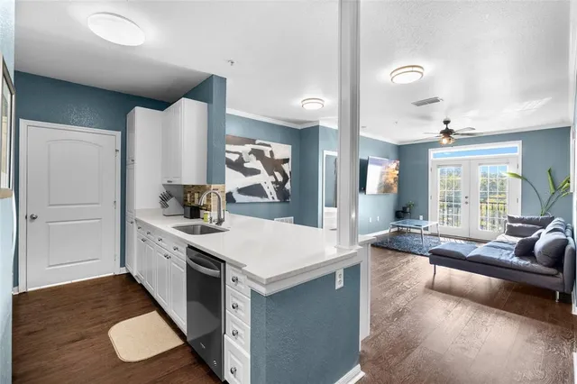 $259,000 | 4221 West Spruce Street, Unit 2317, Tampa, FL 33607