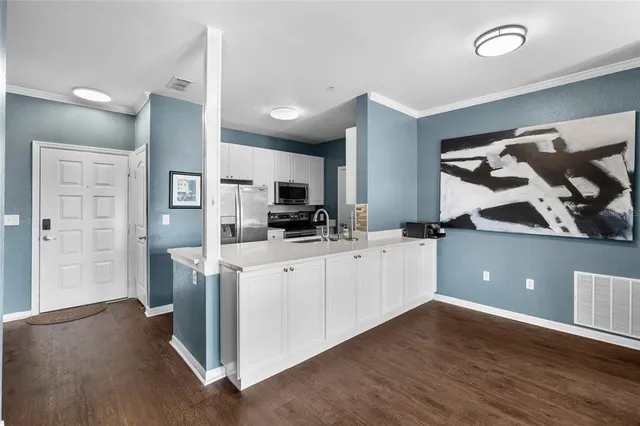 $259,000 | 4221 West Spruce Street, Unit 2317, Tampa, FL 33607