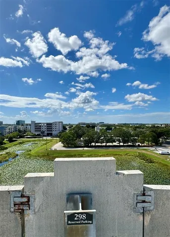 $285,000 | 4221 West Spruce Street, Unit 2317, Tampa, FL 33607