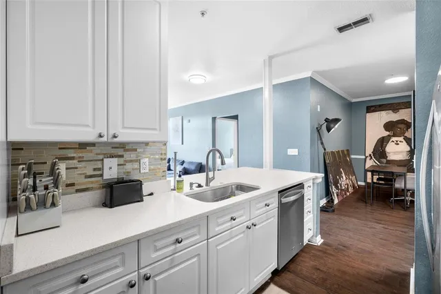 $259,000 | 4221 West Spruce Street, Unit 2317, Tampa, FL 33607