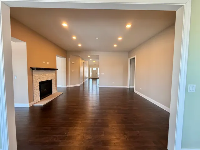 $8,500 | 3907 Nannyberry Street, Naperville, IL 60564