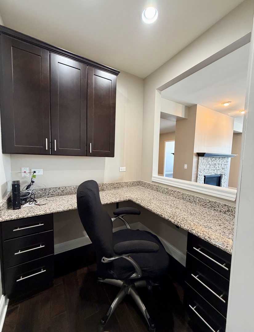 3907 Nannyberry Street Naperville, IL 60564 - Photo 16 of 38