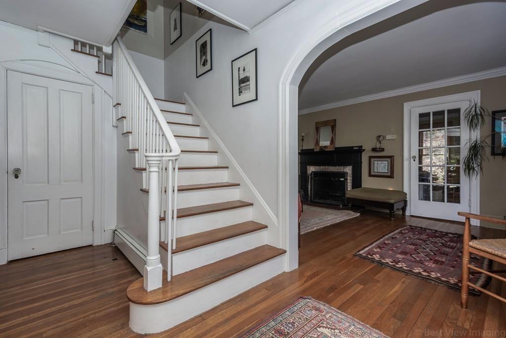 20 Wilde Road Newton, MA 02468 - Photo 10 of 34 Gallery Image 10