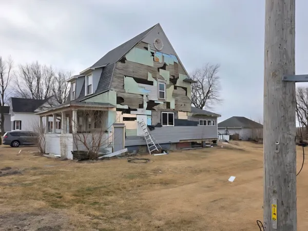 $45,000 | 504 South Peoria Street, Bradford, IL 61421