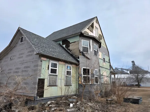 $35,000 | 504 South Peoria Street, Bradford, IL 61421