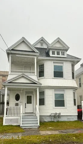 $299,900 | 421 Summit Avenue, Schenectady, NY 12307
