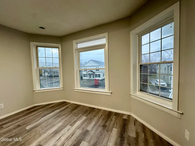 $299,900 | 421 Summit Avenue, Schenectady, NY 12307