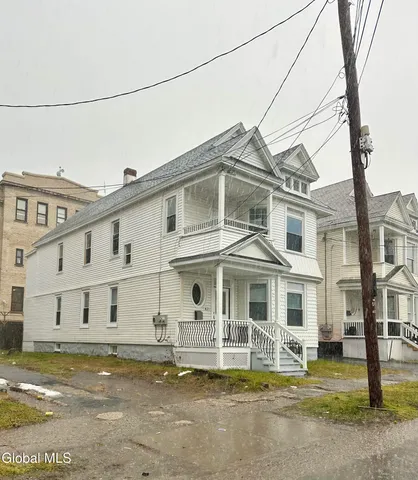 $299,900 | 421 Summit Avenue, Schenectady, NY 12307