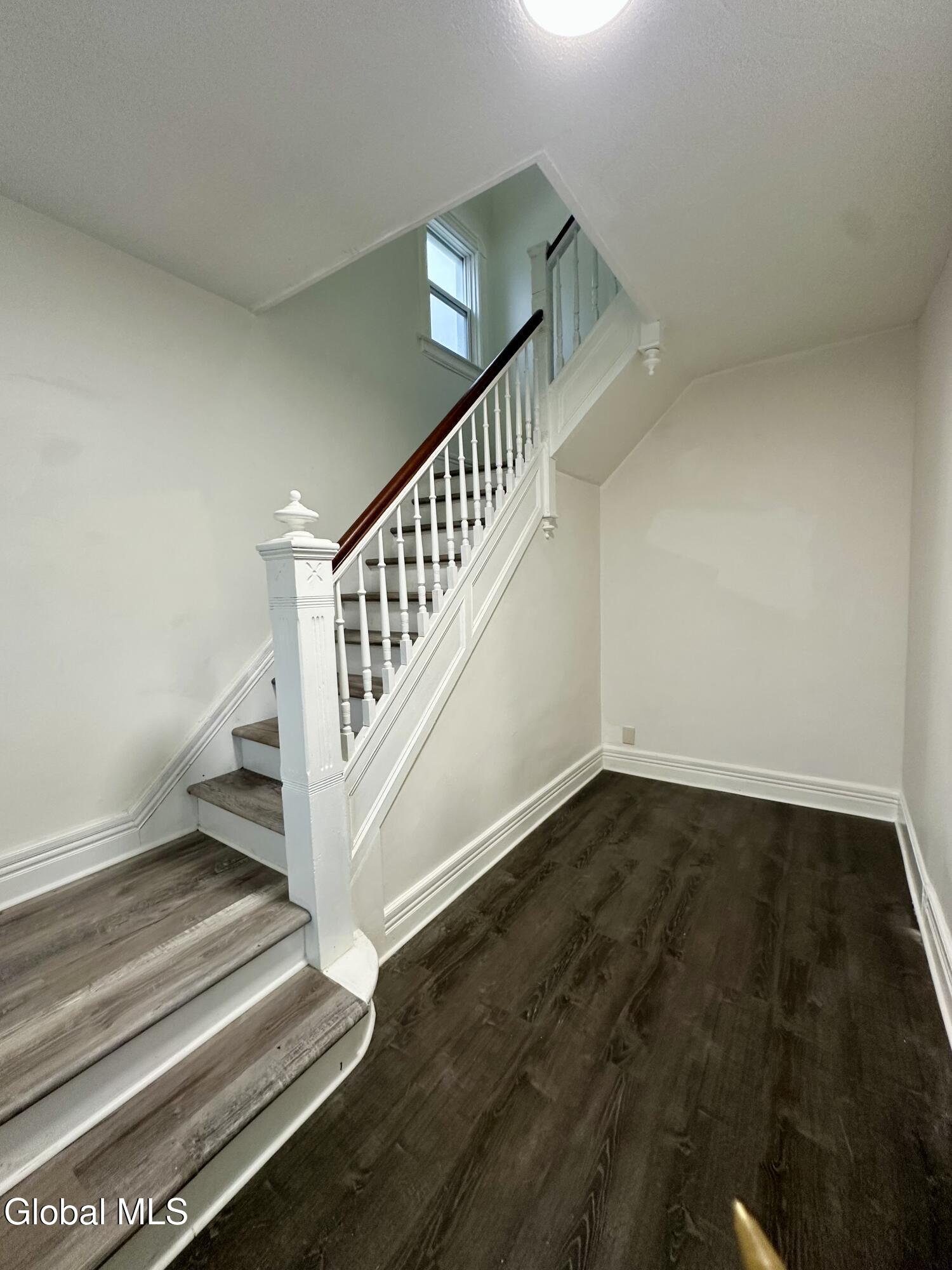 421 Summit Avenue Schenectady, NY 12307 - Photo 6 of 23 IMG_9235